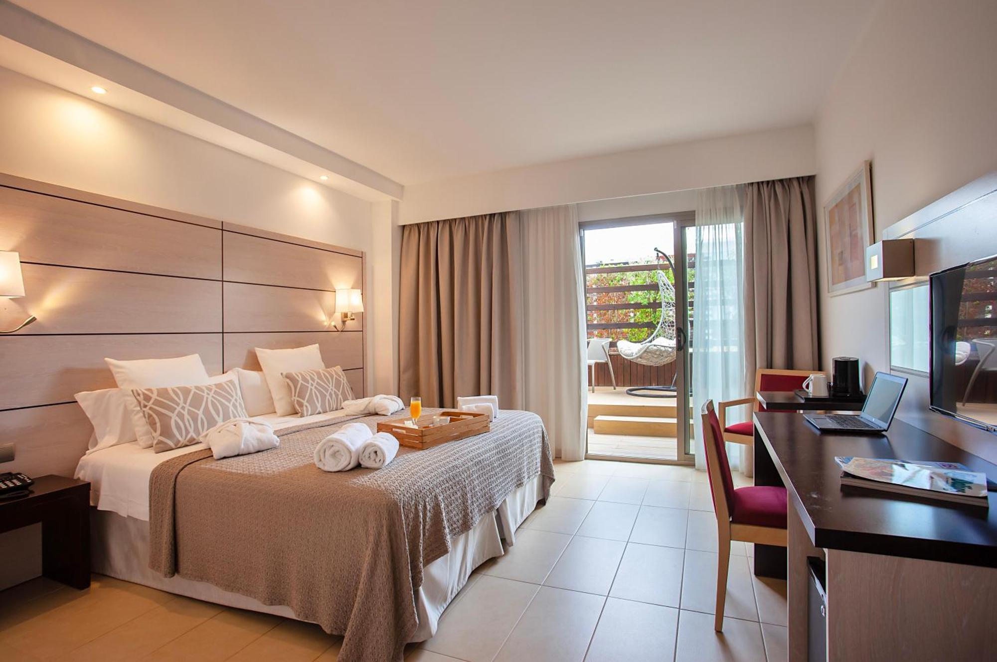 Hotel Puchet Ibiza San Antonio  Exterior foto